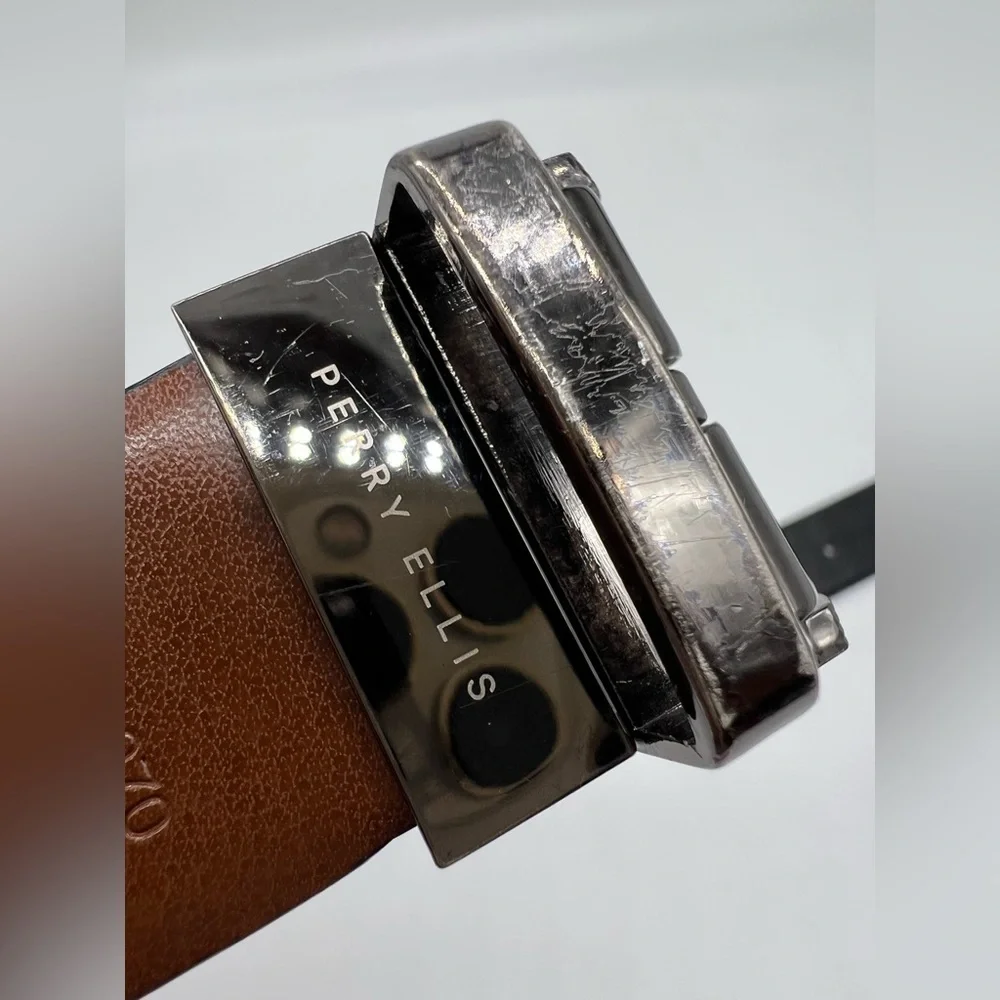 Perry Ellis leather brown men’s large belt